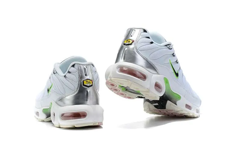 AIR MAX PLUS TN 'NEON METALLIC SILVER'