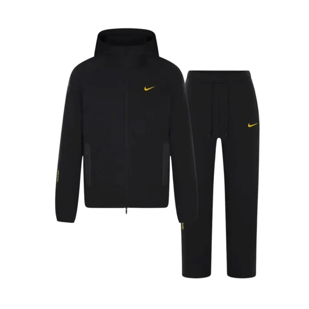 CONJUNTO LARGO CON CAPUCHA NIKE NOCTA - NEGRO